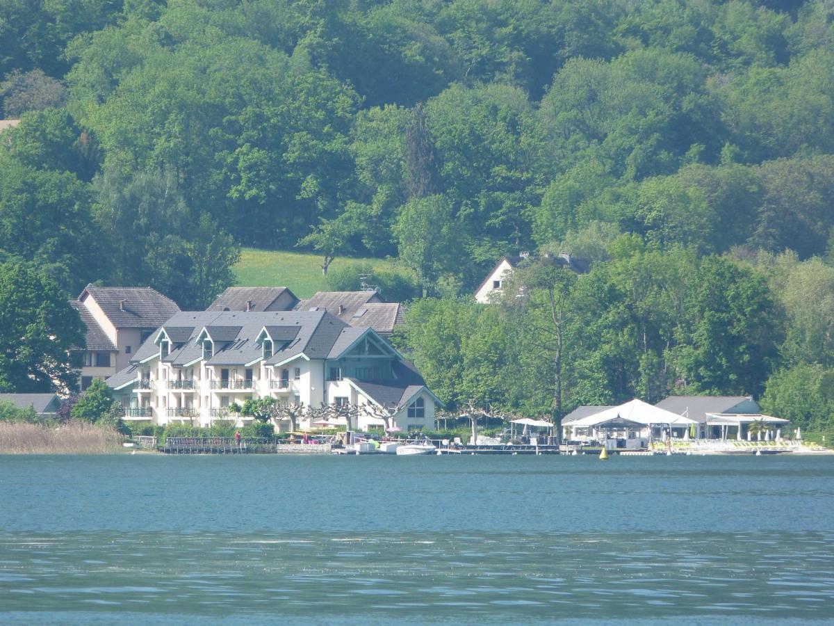 Au Bord Du Lac D'Annecy, Logement Type Loft, Dans Residence Avec Plage Et Ponton Privee Duingt Εξωτερικό φωτογραφία