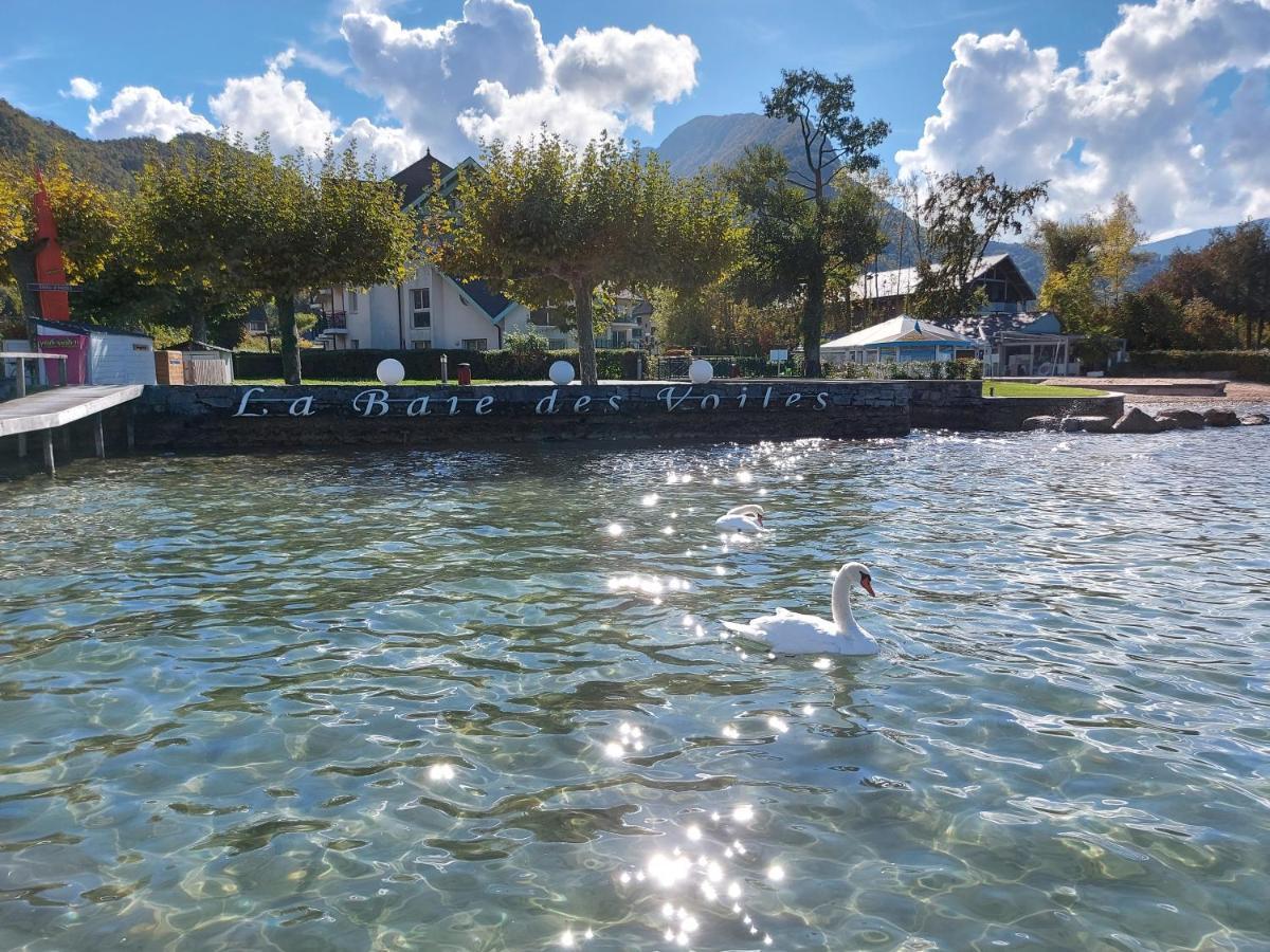 Au Bord Du Lac D'Annecy, Logement Type Loft, Dans Residence Avec Plage Et Ponton Privee Duingt Εξωτερικό φωτογραφία